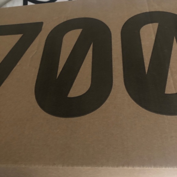 dee883